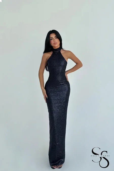 أسود