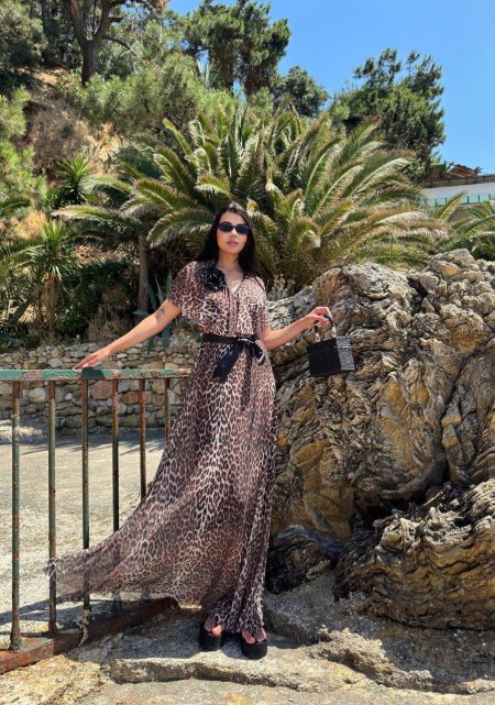 فستان مع حزام