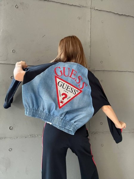 بدلة Guess 3 قطع